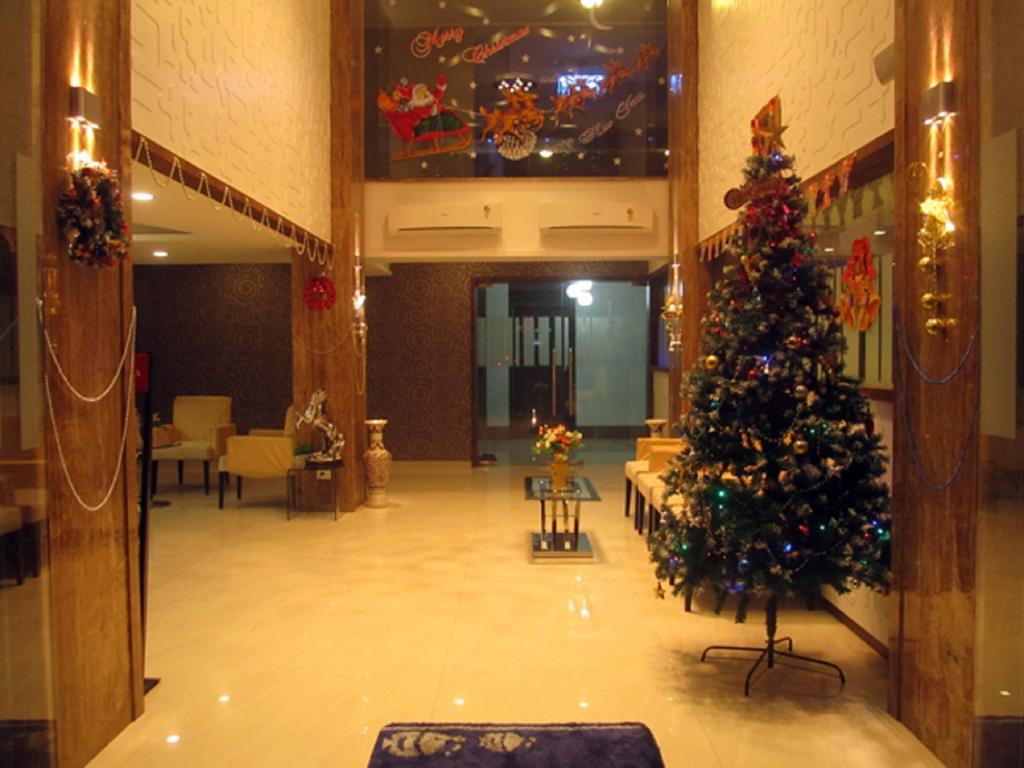 Hotel Blue Lagoon Daman Luaran gambar