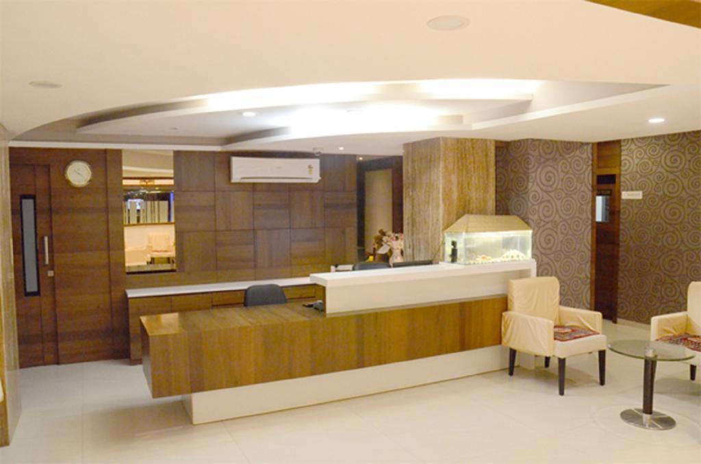 Hotel Blue Lagoon Daman Luaran gambar