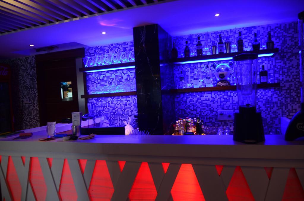 Hotel Blue Lagoon Daman Luaran gambar
