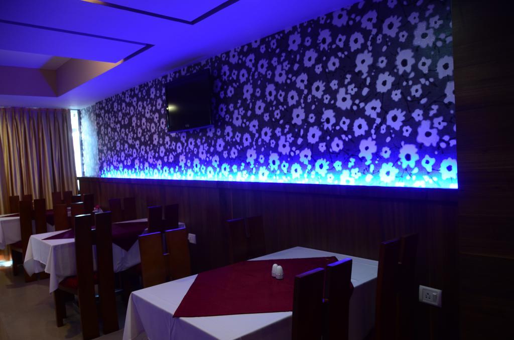 Hotel Blue Lagoon Daman Luaran gambar